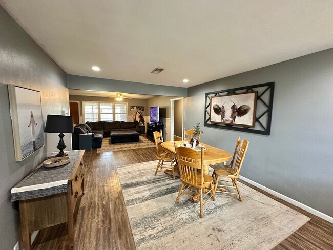 Foto del edificio - Sunlight, Style & So Much Space — Central ...