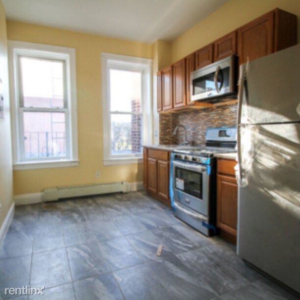 Primary Photo - 238 Wilson Ave