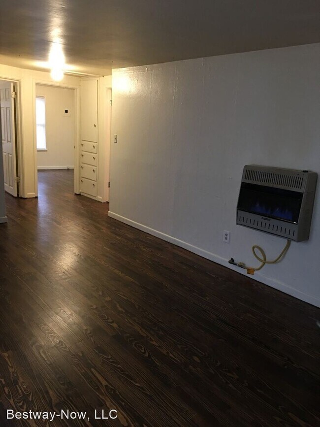 Building Photo - 2 br, 1 bath House - 2928 SW 25th Street