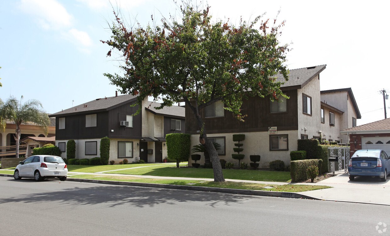 1872918735 Clarkdale Ave, Artesia, CA 90701 Apartments in Artesia, CA