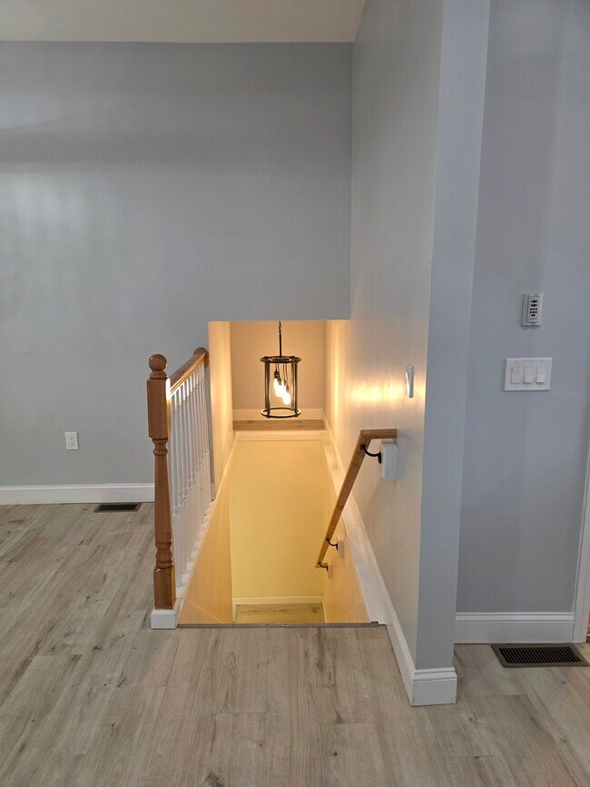 Foto del edificio - 1352 Bay St