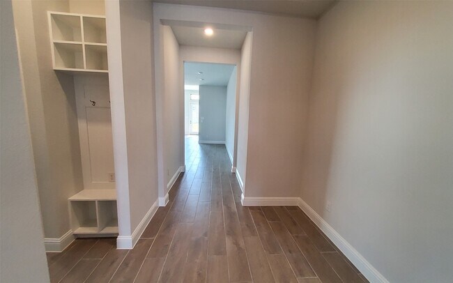 Foto del edificio - 29619 Smokey Bourbon Ln