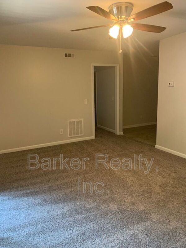 Building Photo - 205 E Ransom St