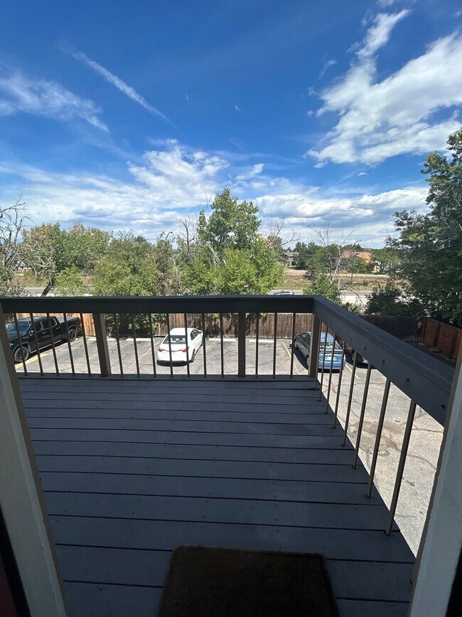 Foto del edificio - 1 Bedroom Condo for Rent at Cedar Crest in...