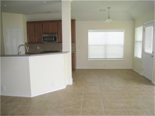 Building Photo - 3515 Bakerswood Dr