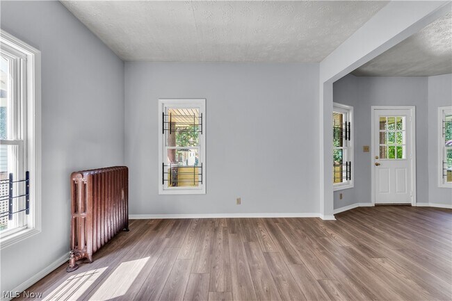 Foto del edificio - 3103 Ruby Ave