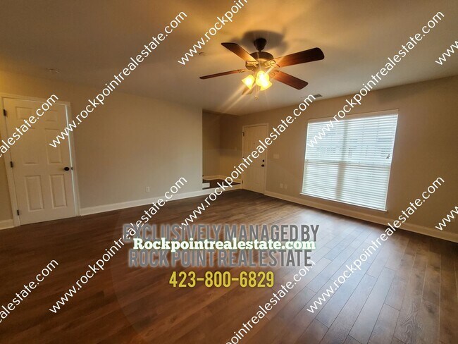 Foto del edificio - 3 Bedroom 2 Bath Townhouse