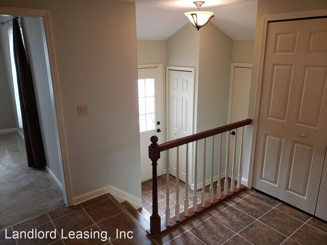 Building Photo - 3 br, 1 bath House - 32703 Lake Road