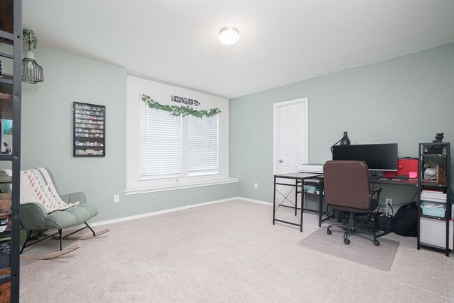 Building Photo - Spacious 4-Bedroom Home in Medina Landing ...