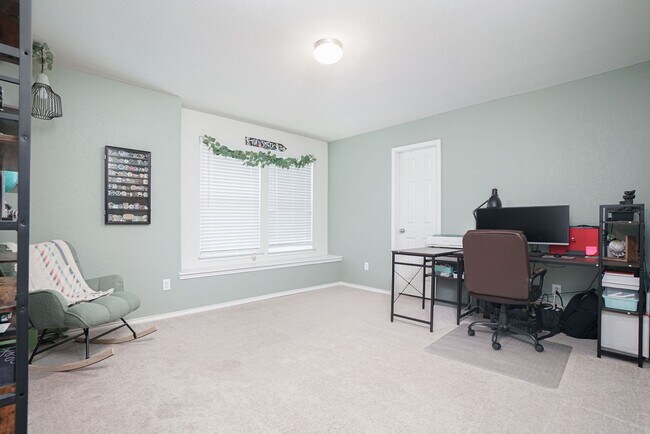 Building Photo - Spacious 4-Bedroom Home in Medina Landing – Available for July Move-In!