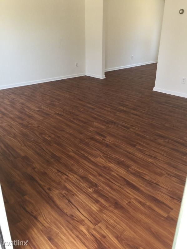 Building Photo - 3 br, 3 bath House - 406 S Xanthus Ave
