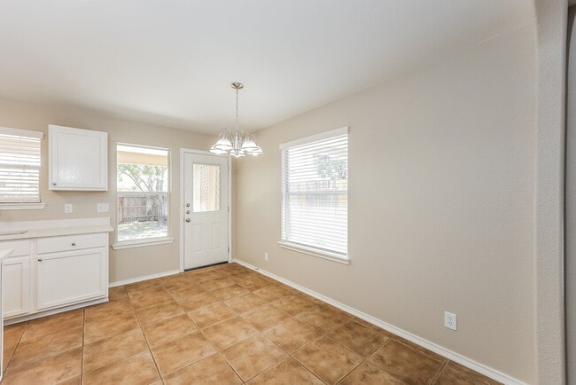 Building Photo - 10210 Briar Rose