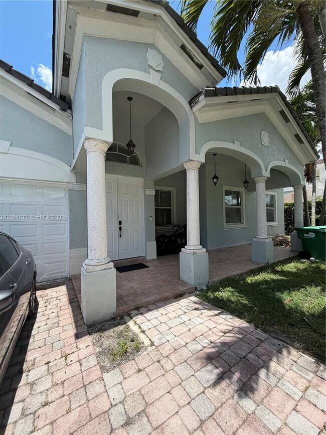 Foto del edificio - 8208 SW 166th Pl