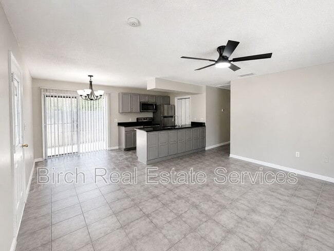 Foto del edificio - 1017 Amble Ln