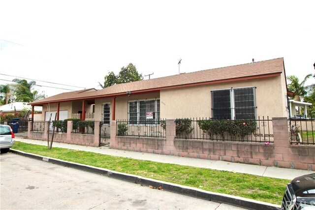 Foto del edificio - 3040 Seminole Ave
