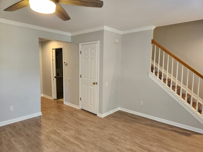 Building Photo - 1625 Baltusrol Ln