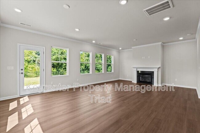 Building Photo - 1288 Maple Br Cir