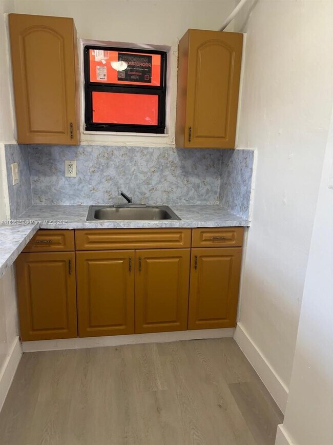 Foto del edificio - 220 SW 18th Ave