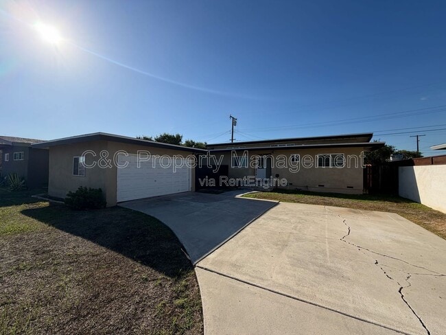 Building Photo - 9927 Overest Ave