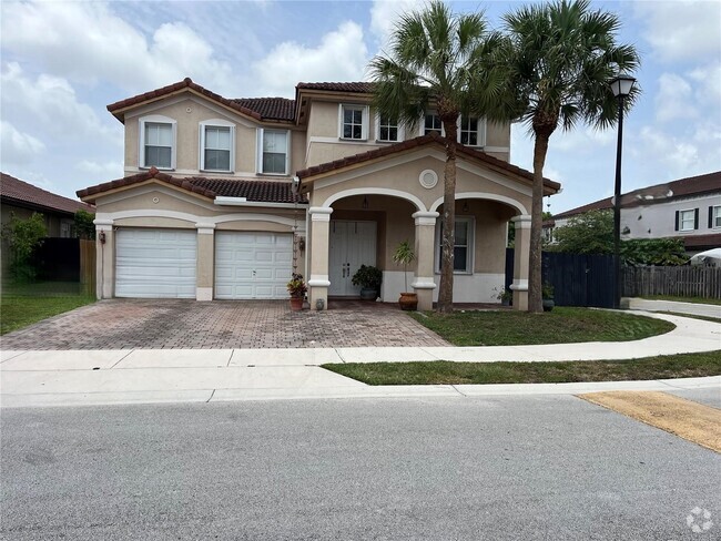 Building Photo - 9140 SW 153rd Ave
