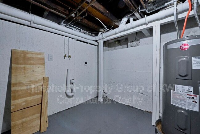 Foto del edificio - 786-792 Thomas Ave