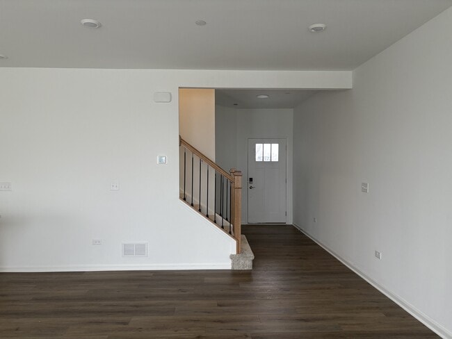 Building Photo - 4244 Meadowridge Rd