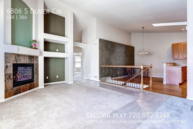 Foto del edificio - Gorgeous 4Bed 3Bath Townhome with 2 Car Ga...
