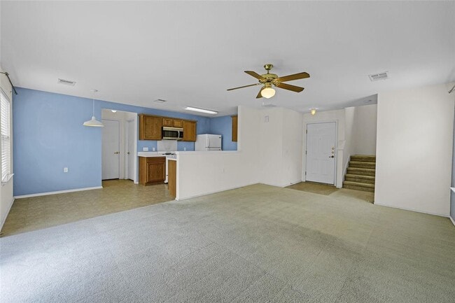 Building Photo - 5509 Bentsen Ln