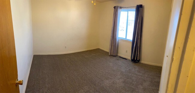Building Photo - 2043 White Ave