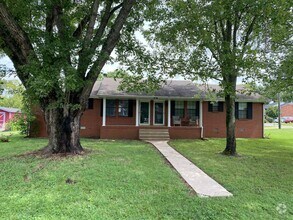 Building Photo - 501 Gracy Ave