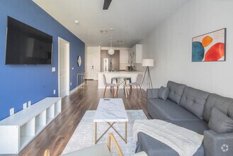 Building Photo - C2JX3W Tempe