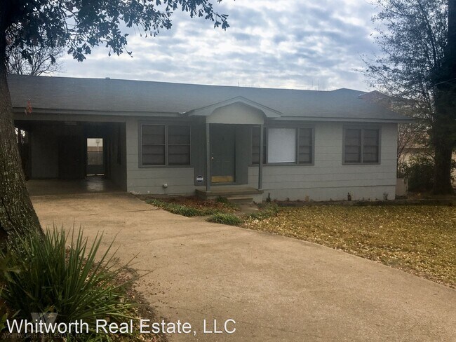 Building Photo - 3 br, 2 bath House - 1135 14th Place East