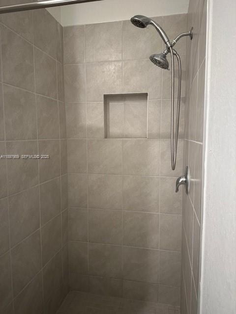 Building Photo - 390 NE 12th St