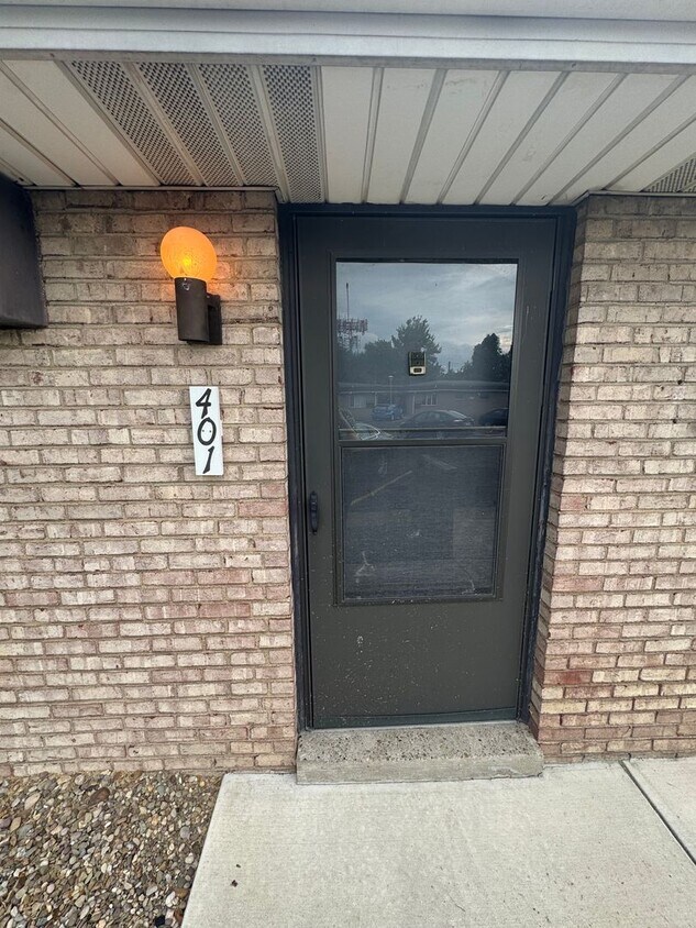 Foto principal - 1 Bed 1 Bath- Moon Township PA