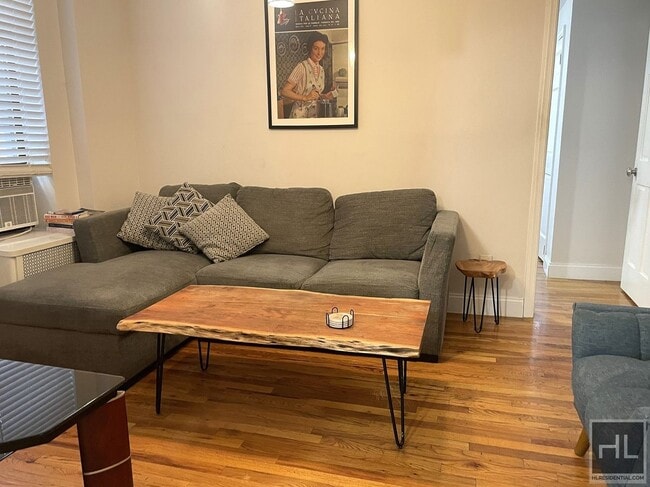 Foto del edificio - SENATOR STREET