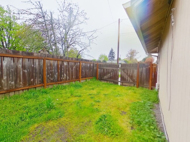 Photo - 2310 Snelling Dr House