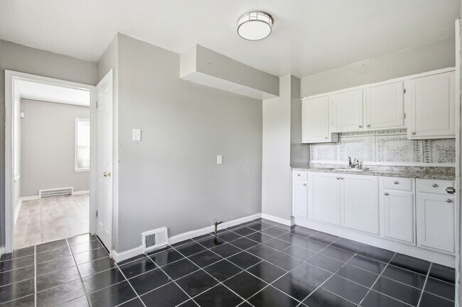 Foto del edificio - 18488 Waltham St