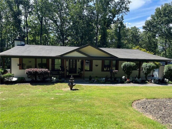 Building Photo - 6115 Reives Rd