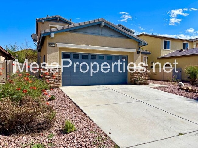 Foto del edificio - 16677 Desert Lily St