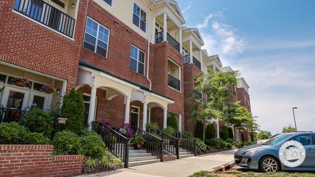 Foto del edificio - 3109 Grace Park Dr
