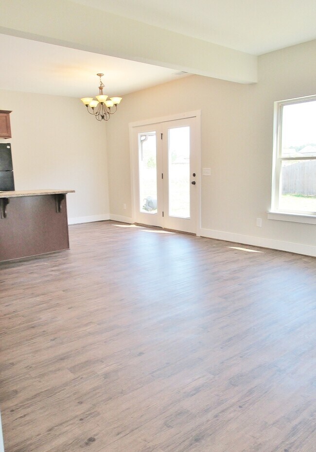Foto del edificio - Beautiful Home for Rent in McCalla... Available to View with 48 Hour Notice!! Call today!!