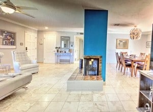 Building Photo - 6231 E Rose Cir Dr