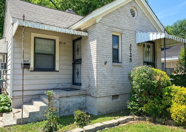 1 bed, 1 bath (new appliances) in Berclair - 1 bed, 1 bath (new appliances) in Berclair House