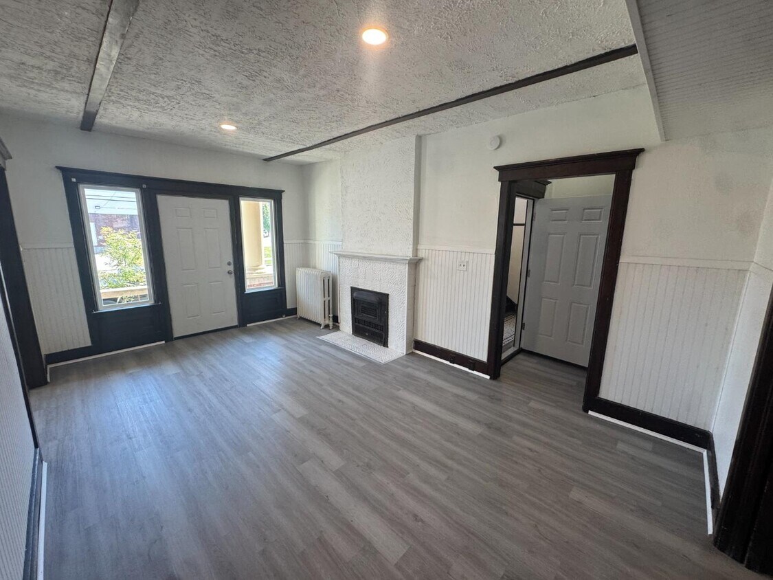 Foto principal - 504 N Roosevelt Ave