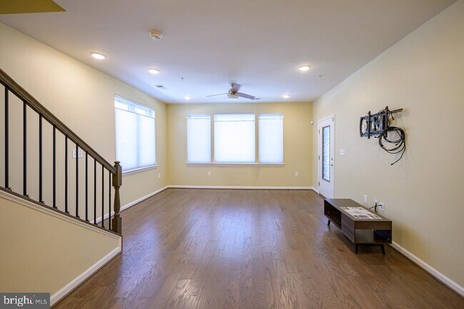 Foto del edificio - 5130 Cambria Wy