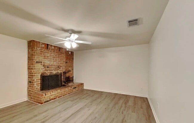 Building Photo - 10507 Mills Walk Dr