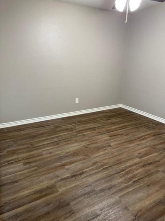 Foto del edificio - 14560 Tucker St