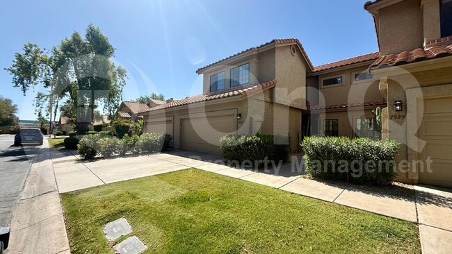 Building Photo - 7933 E Pepper Tree Ln