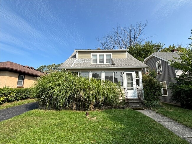 Building Photo - 2096 Norton St