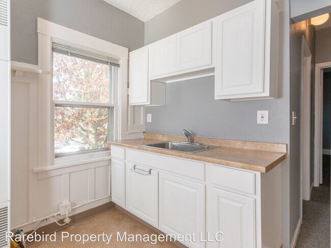 Building Photo - 73 NE Stanton St